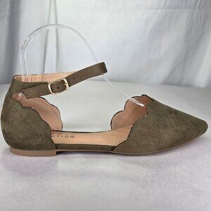 NWT Journee Collection Womens Lana Buckle Pointed Toe Ballet Flats